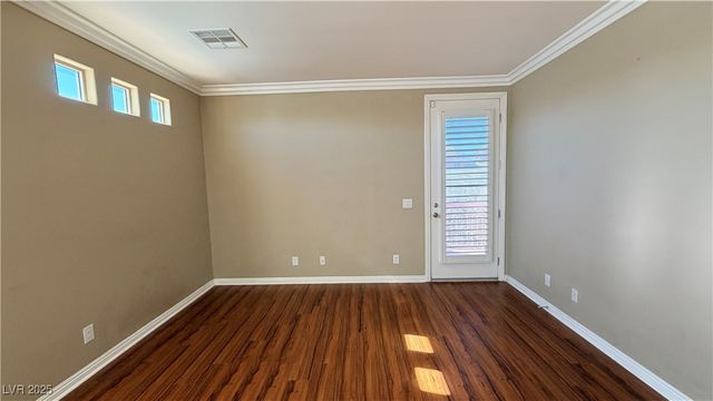 8130 SLIP POINT Avenue, Las Vegas, NV 89147