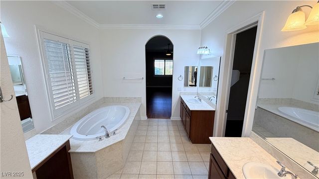 8130 SLIP POINT Avenue, Las Vegas, NV 89147