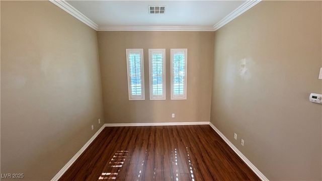 8130 SLIP POINT Avenue, Las Vegas, NV 89147