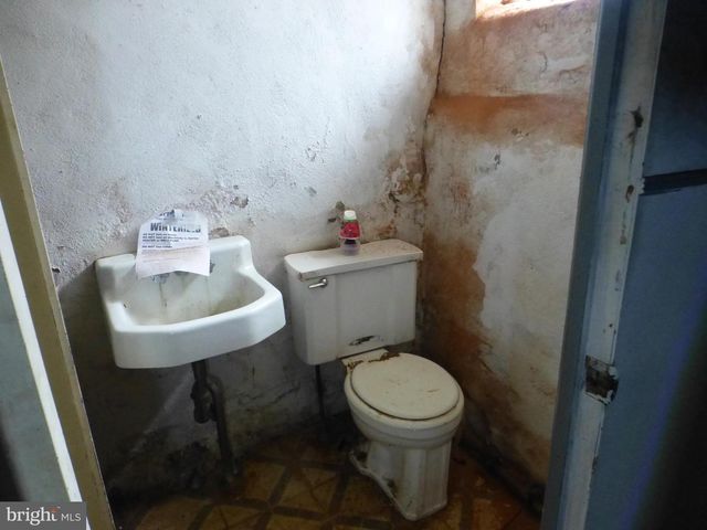 6534 HEGERMAN ST, Philadelphia, PA 19135