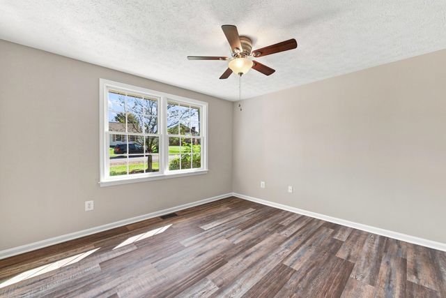 106 COPPER ST, Edinburg, VA 22824