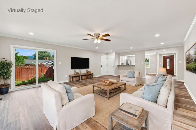 106 COPPER ST, Edinburg, VA 22824
