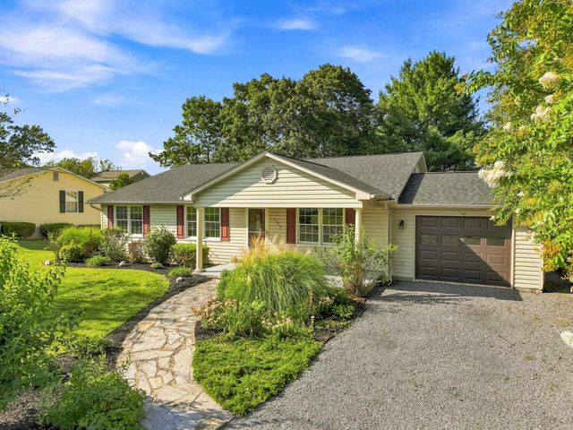 106 COPPER ST, Edinburg, VA 22824