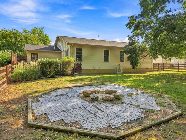 106 COPPER ST, Edinburg, VA 22824
