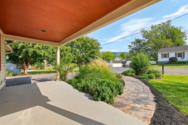 106 COPPER ST, Edinburg, VA 22824