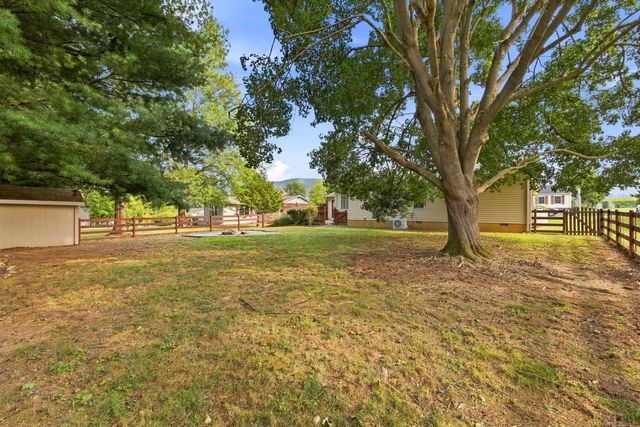 106 COPPER ST, Edinburg, VA 22824