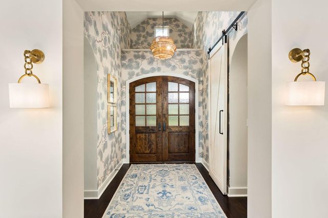 7825 Lynchburg DR, Austin, TX 78738