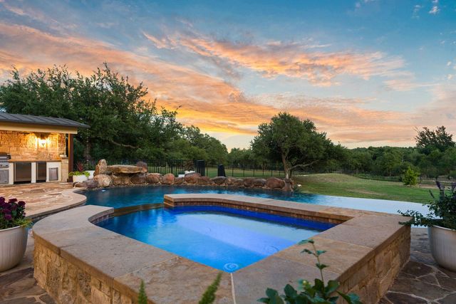 7825 Lynchburg DR, Austin, TX 78738