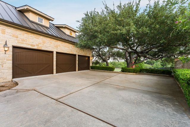 7825 Lynchburg DR, Austin, TX 78738