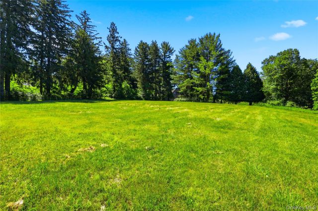 196 McLain Street, Bedford Corners, NY 10549