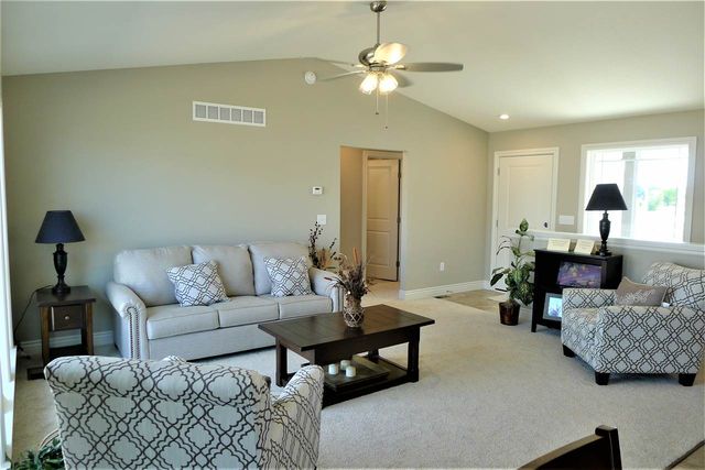 1822 S Stephanie St, Wichita, KS 67207