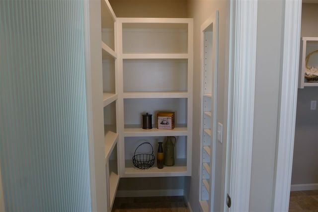 1822 S Stephanie St, Wichita, KS 67207