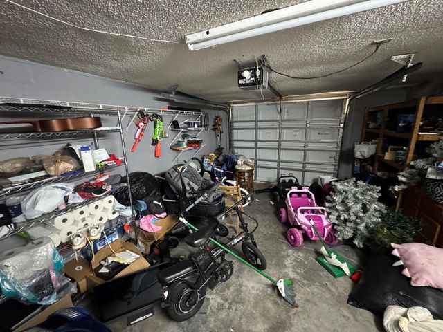 9040 CRABTREE LANE, Port Richey, FL 34668