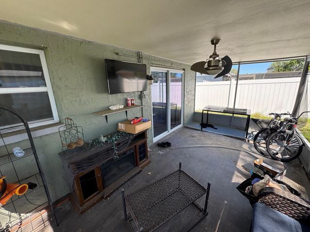 9040 CRABTREE LANE, Port Richey, FL 34668