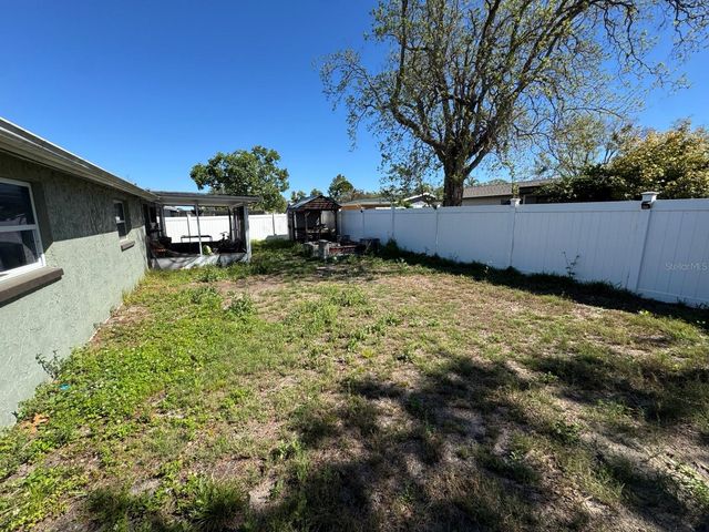 9040 CRABTREE LANE, Port Richey, FL 34668