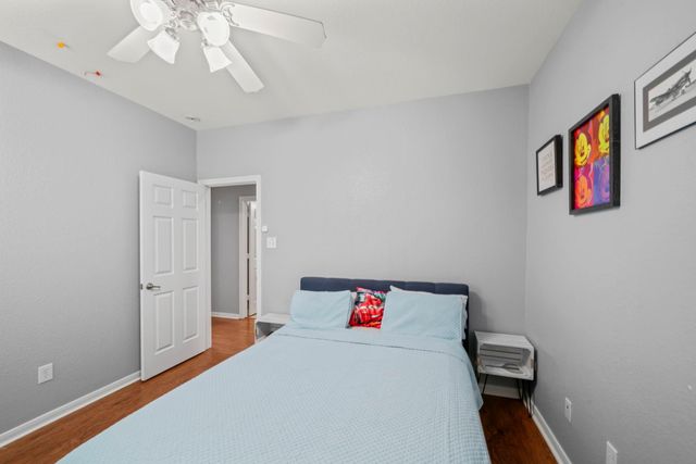 7 Caelin Court, The Woodlands, TX 77382