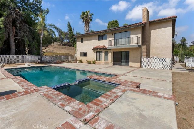 17656 Mockingbird Hill Circle, Riverside, CA 92504
