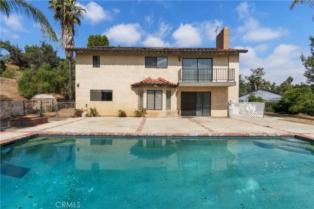 17656 Mockingbird Hill Circle, Riverside, CA 92504