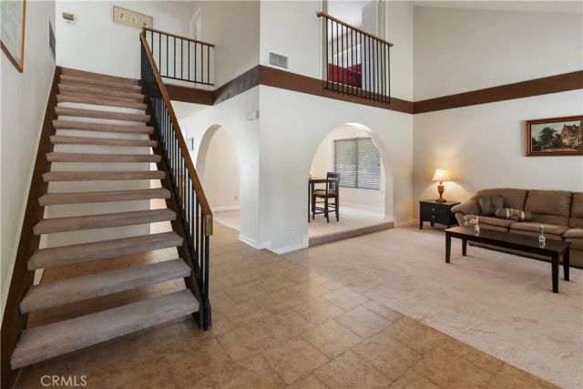 17656 Mockingbird Hill Circle, Riverside, CA 92504