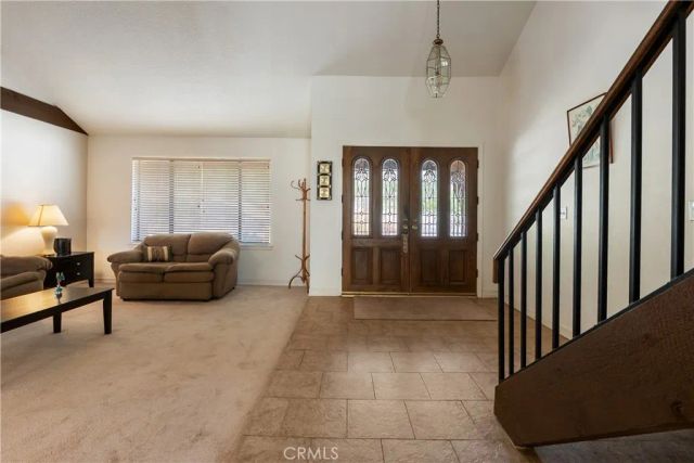 17656 Mockingbird Hill Circle, Riverside, CA 92504