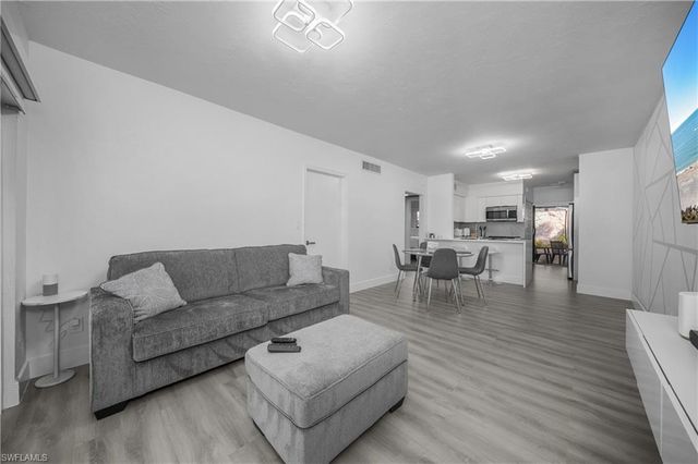 201 S Collier Blvd Unit 102, Marco Island, FL 34145