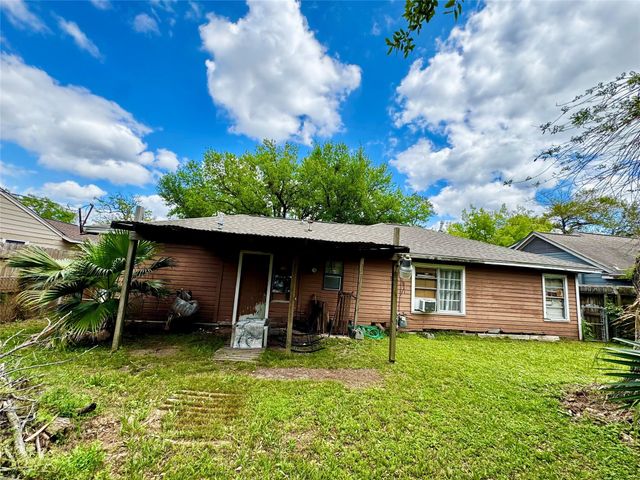 4105 Ella Boulevard, Houston, TX 77018