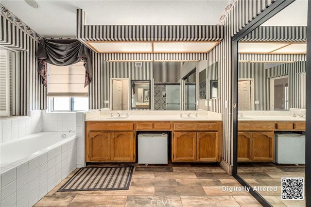 588 Hillsborough Way, Corona, CA 92879