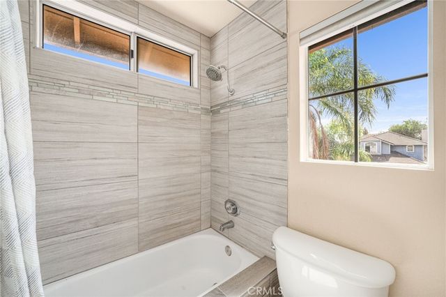 588 Hillsborough Way, Corona, CA 92879