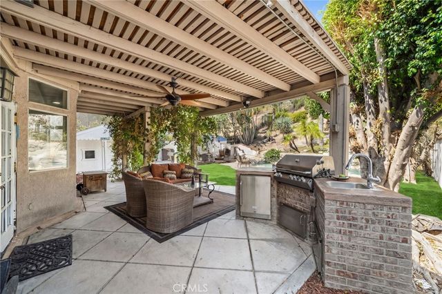 588 Hillsborough Way, Corona, CA 92879