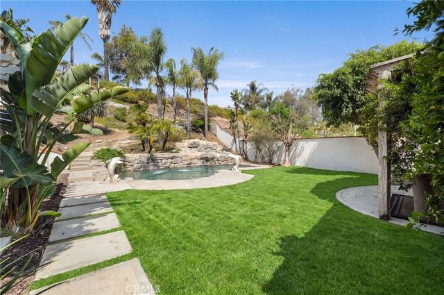 588 Hillsborough Way, Corona, CA 92879