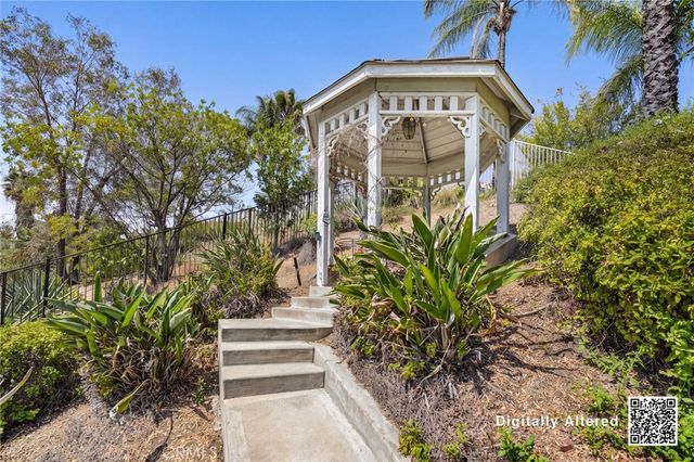 588 Hillsborough Way, Corona, CA 92879