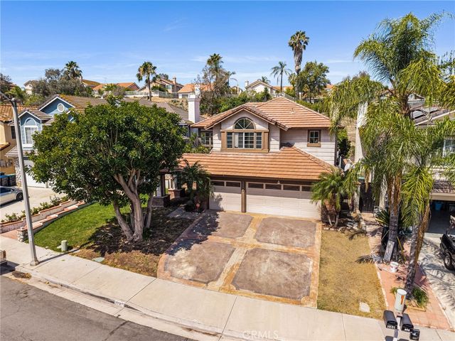 588 Hillsborough Way, Corona, CA 92879
