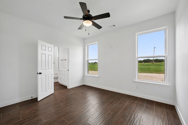 1224 Durham Lane, Cleburne, TX 76033