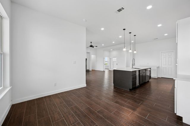 1224 Durham Lane, Cleburne, TX 76033