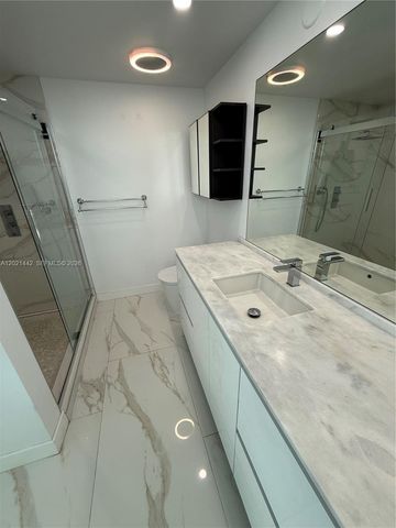 7350 SW 89th St 1602S, Miami, FL 33156