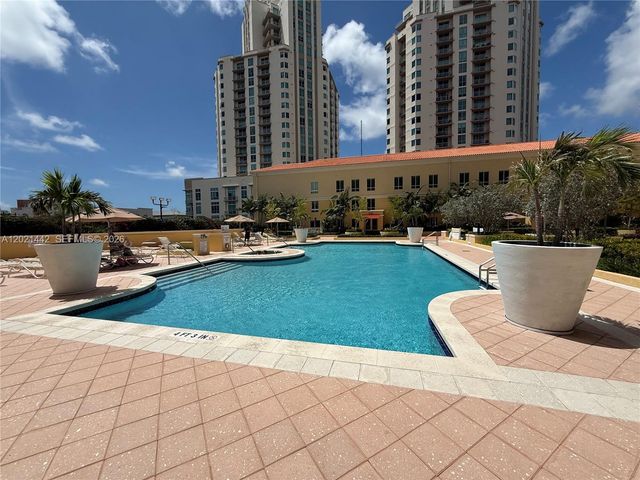 7350 SW 89th St 1602S, Miami, FL 33156