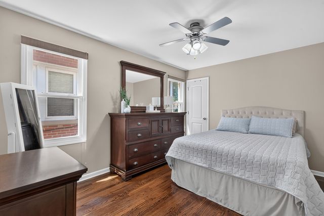 6365 N Mobile Avenue, Chicago, IL 60646