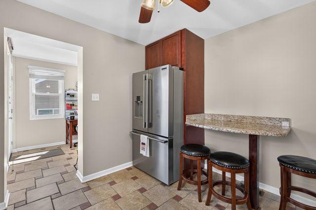 6365 N Mobile Avenue, Chicago, IL 60646