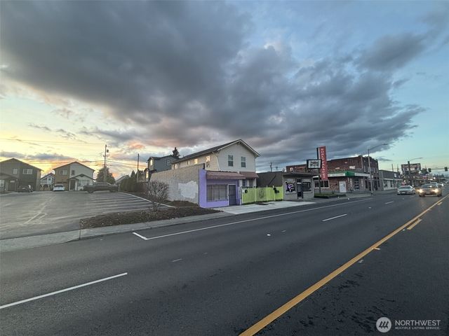 1920 Broadway, Everett, WA 98012