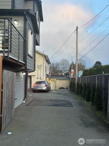 1920 Broadway, Everett, WA 98012