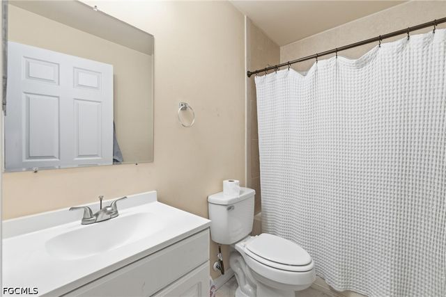 1018-1020 SE 24th AVE, Cape Coral, FL 33990