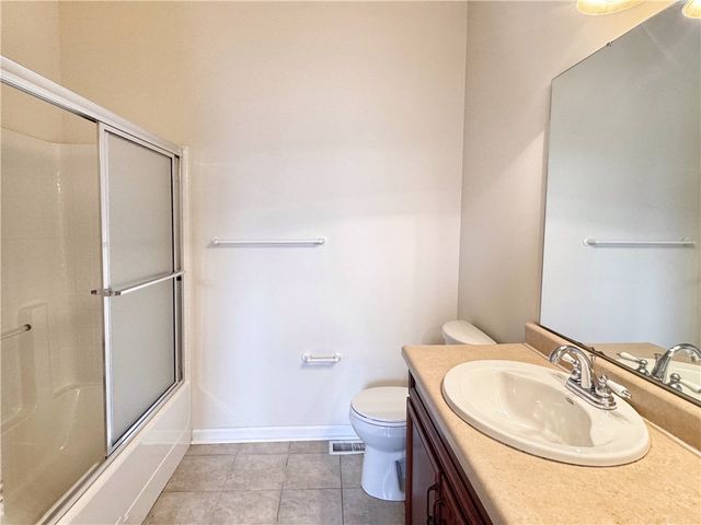 203 Sonie Dr, Ohio Twp, PA 15143
