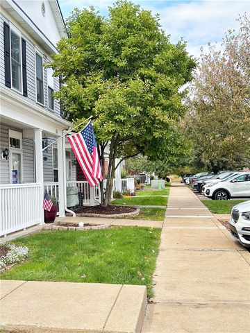 203 Sonie Dr, Ohio Twp, PA 15143