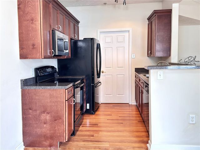 203 Sonie Dr, Ohio Twp, PA 15143