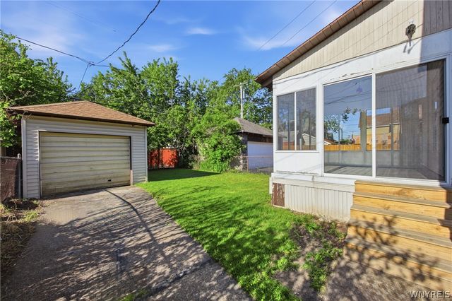 67 East Hazeltine Avenue, Tonawanda, NY 14217