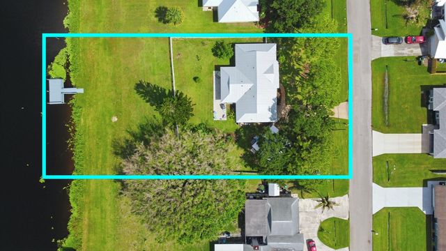 548 SW Aster Road, Port St. Lucie, FL 34953