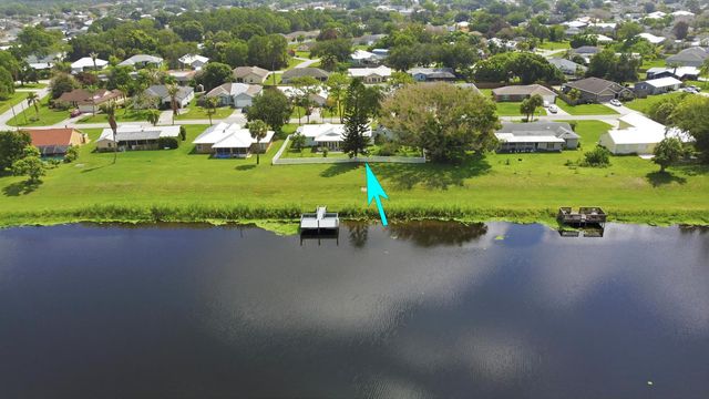548 SW Aster Road, Port St. Lucie, FL 34953