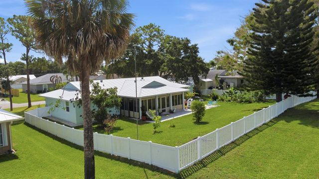 548 SW Aster Road, Port St. Lucie, FL 34953