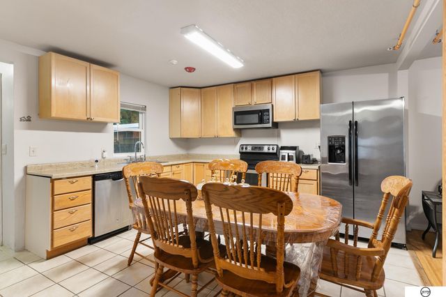 3929 Lewis Avenue, Lincoln, NE 68521