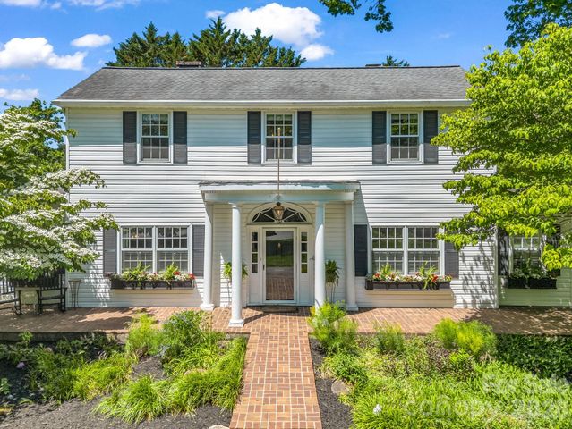 536 Maple Street, Brevard, NC 28712